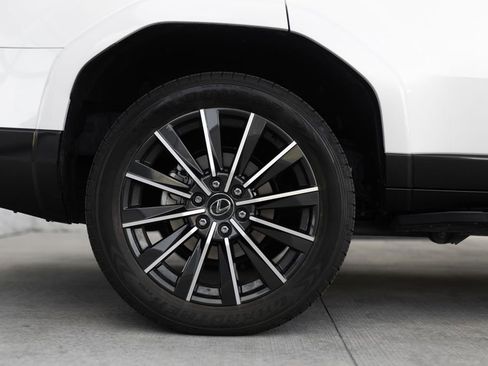 Used 2024 Lexus GX 550 w/ Accessory Package (31) image 4