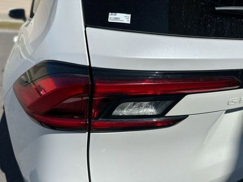 Used 2024 Toyota Grand Highlander AWD image 27