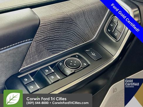 Used 2025 Ford F350 Platinum AWD/4WD image 12