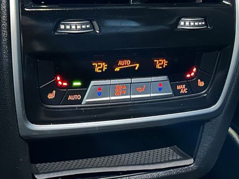 Used 2024 BMW X6 xDrive40i w/ Premium Package image 50