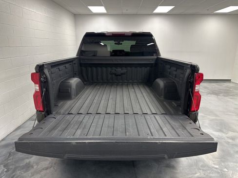 Used 2019 Chevrolet Silverado 1500 Custom Trail Boss AWD/4WD image 8