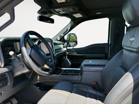 Used 2024 Ford F350 Platinum w/ Tremor Off-Road Package AWD/4WD image 9