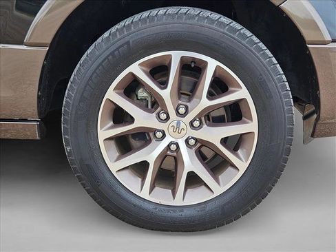 Used 2015 Ford Expedition King Ranch AWD/4WD image 23