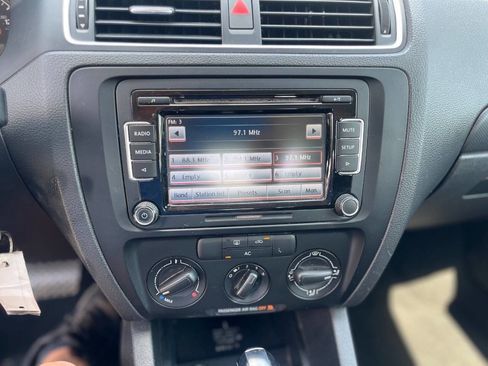 Used 2012 Volkswagen Jetta S image 15