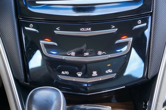 Used 2018 Cadillac XTS FWD image 31