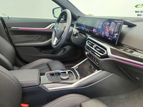 Used 2023 BMW i4 eDrive35 w/ Premium Package RWD image 23