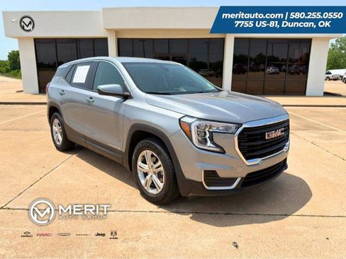 Used 2024 GMC Terrain SLE AWD/4WD image 1