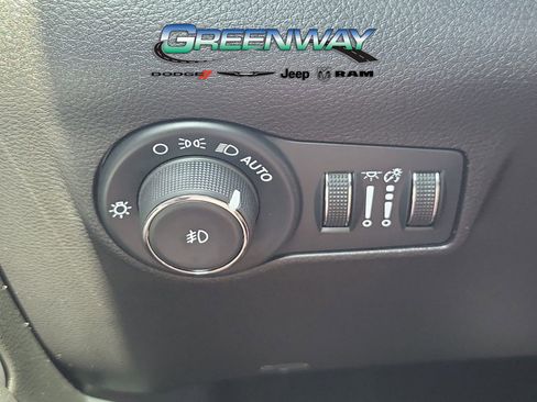 Used 2024 Jeep Compass Limited AWD/4WD image 20