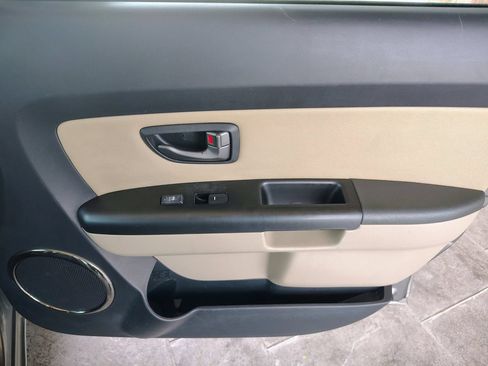 Used 2011 Kia Soul ! FWD image 20