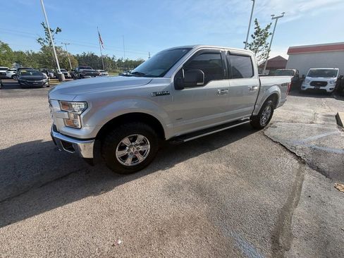 Used 2017 Ford F150 XLT w/ Equipment Group 301A Mid AWD/4WD image 3