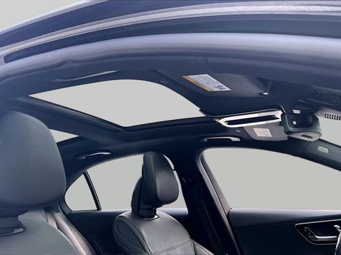 Used 2024 Mercedes-Benz C 300 Sedan image 13