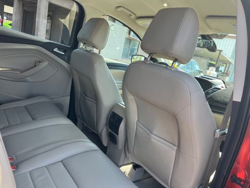 Used 2014 Ford Escape Titanium FWD image 32