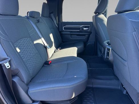 New 2026 RAM 2500 Big Horn AWD/4WD image 17