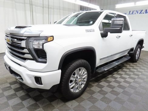Used 2024 Chevrolet Silverado 2500 High Country w/ High Country Premium Package image 6