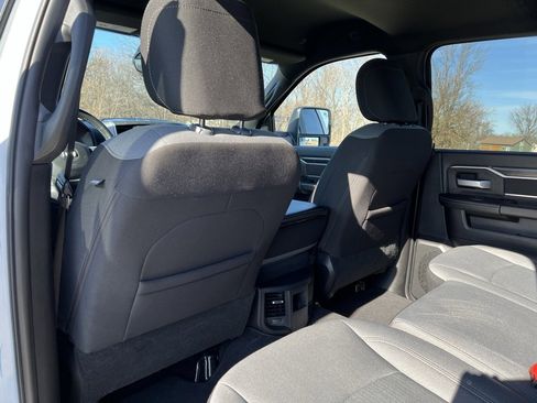 Used 2024 RAM 2500 Big Horn w/ Bed Utility Group image 25