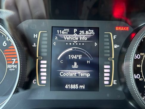 Used 2021 Jeep Cherokee Latitude Plus FWD image 23