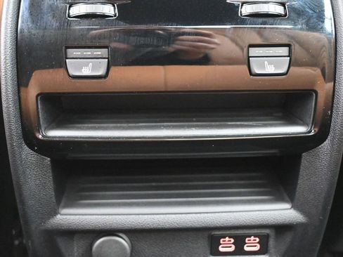 Used 2023 BMW 540i xDrive w/ Premium Package image 22