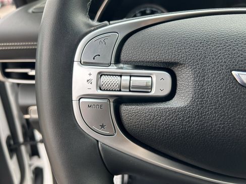 Used 2024 Genesis GV80 2.5T image 18