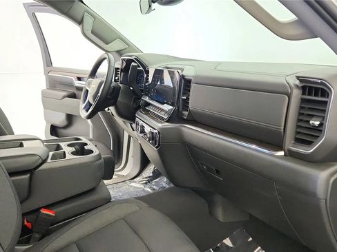 Used 2023 Chevrolet Silverado 1500 LT AWD/4WD image 30