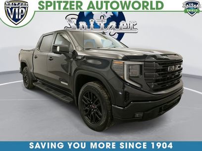 Used 2022 GMC Sierra 1500 Elevation w/ Elevation Premium Package