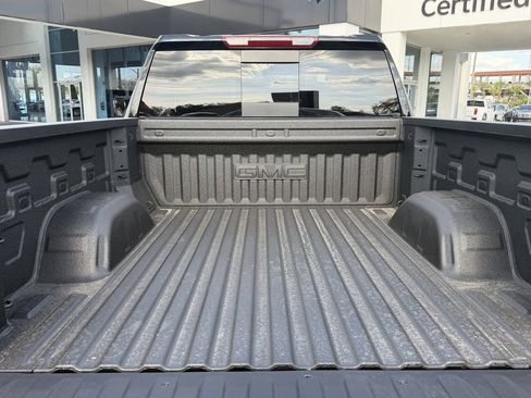 New 2026 GMC Sierra 1500 SLE w/ Preferred Package image 12