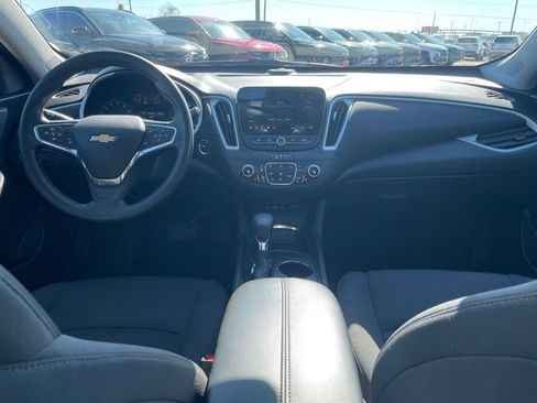 Used 2023 Chevrolet Malibu LT image 21