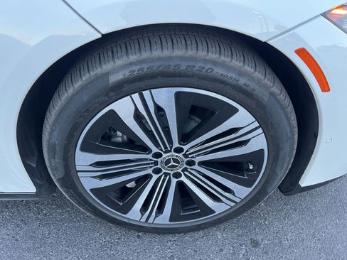 Used 2022 Mercedes-Benz EQS 450+ Sedan image 13