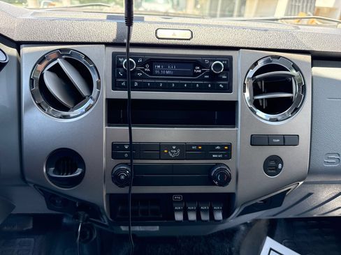 Used 2023 Ford F650 2WD Regular Cab Super Duty image 19