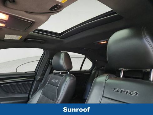 Used 2018 Ford Taurus SHO AWD/4WD image 11