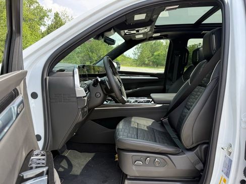 New 2026 Cadillac Escalade V AWD/4WD image 20