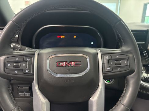 Used 2023 GMC Yukon SLT w/ SLT Premium Package AWD/4WD image 20