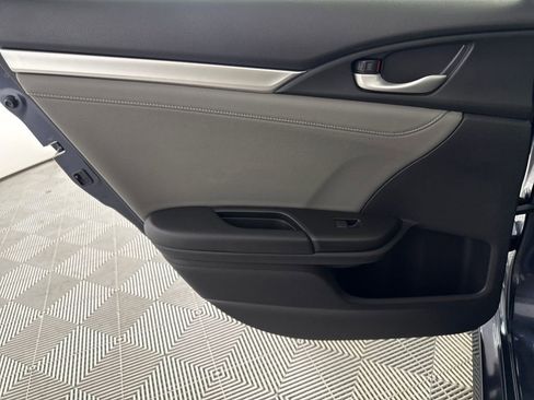 Used 2018 Honda Civic Touring image 11