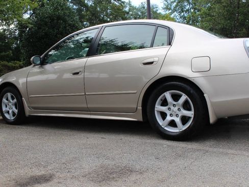 Used 2006 Nissan Altima 3.5 SL image 4