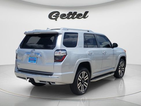 Used 2017 Toyota 4Runner Limited AWD/4WD image 5