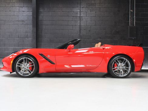 Used 2019 Chevrolet Corvette Stingray Convertible w/ 2LT Preferred Equipment Group image 3