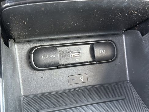 Used 2022 Kia Telluride EX w/ EX Premium Package FWD image 32