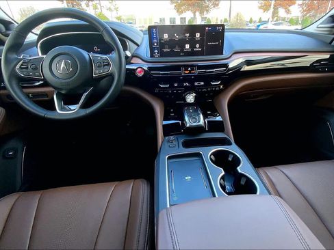 Used 2025 Acura MDX SH-AWD w/ Technology Package image 14