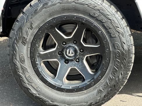 Used 2019 Toyota 4Runner SR5 Premium AWD/4WD image 26
