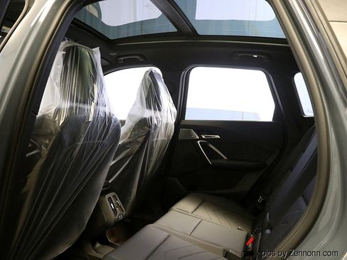 Used 2025 BMW X1 xDrive28i w/ Premium Package image 13