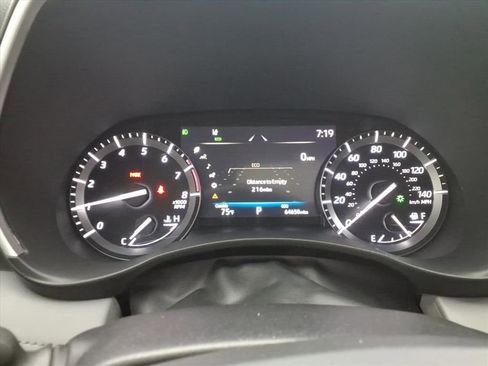 Used 2021 Toyota Highlander XLE image 15