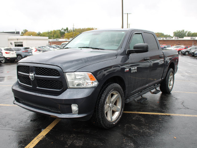 Used 2016 RAM 1500 Express w/ Popular Equipment Group AWD/4WD image 2