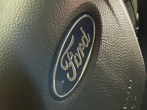 Used 2018 Ford Edge SE FWD image 45
