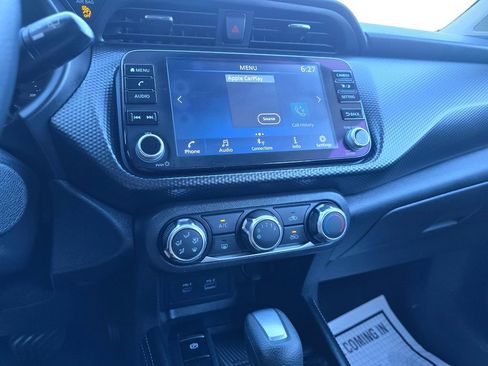 Used 2023 Nissan Kicks SV w/ Interior Electronics Package FWD image 16