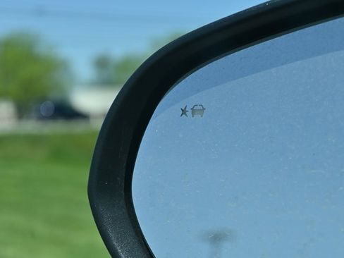 Used 2024 Buick Encore GX Preferred image 16