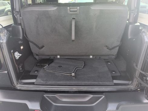 Used 2021 Jeep Wrangler Sport AWD/4WD image 23