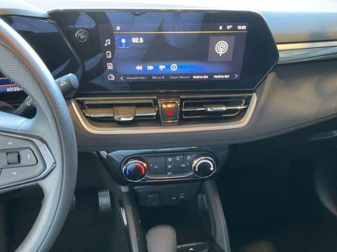 Used 2024 Chevrolet TrailBlazer LT image 13