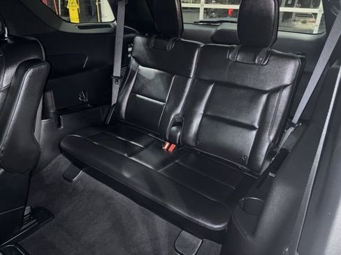 Used 2020 Ford Explorer Limited image 26