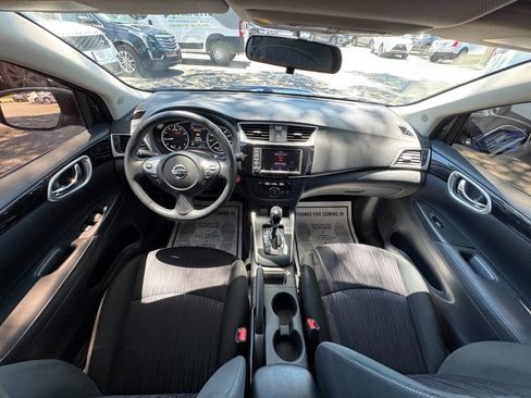 Used 2019 Nissan Sentra SV w/ Special Edition Package FWD image 14