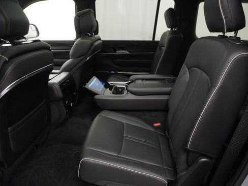 Certified 2025 Jeep Grand Wagoneer L Series II Obsidian w/ Quick Order Packagew 28T AWD/4WD image 18