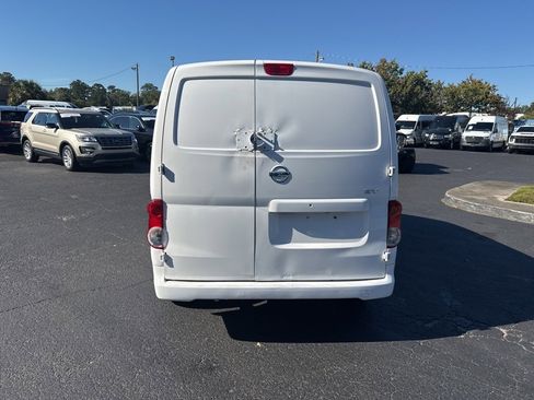 Used 2019 Nissan NV200 SV w/ Navigation Package image 6